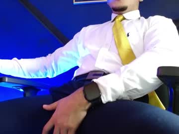 See Gael_williams4 online Now @ wank.ch