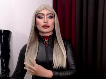 See Giaxxx01 online Now @ wank.ch