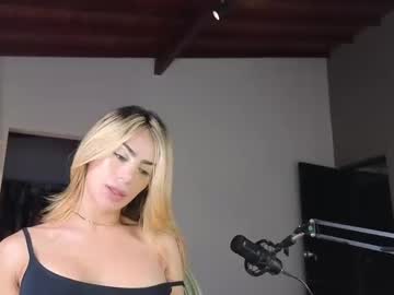 See Greyslopez online Now @ wank.ch