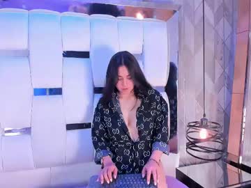 See Hannacollins_2 online Now @ wank.ch