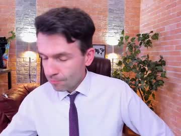 See Hard_and_juici online Now @ wank.ch