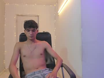 See Haziel_7 online Now @ wank.ch