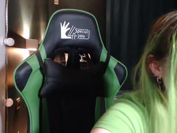 See Hentaishiing online Now @ wank.ch