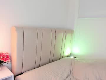 See Hilaryblaze online Now @ wank.ch