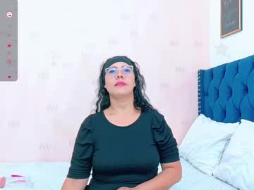 See Hornylatimommy online Now @ wank.ch