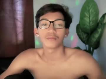 See Hotasian_jerome online Now @ wank.ch