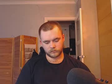 See Hugo__brad online Now @ wank.ch