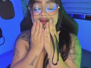 See I_am_ari online Now @ wank.ch