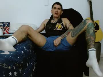 See Iandoherty online Now @ wank.ch