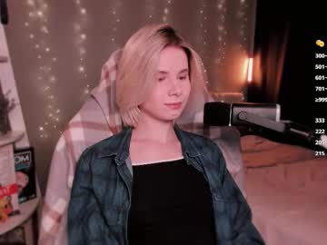 See Imnotmia online Now @ wank.ch