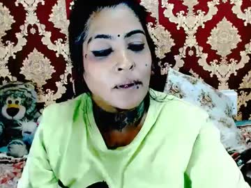 See Indiancatz2 online Now @ wank.ch