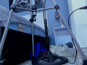 See Isa_lancaster online Now @ wank.ch