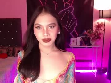 See Itsmerue06 online Now @ wank.ch