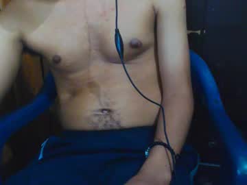 See J_castello online Now @ wank.ch
