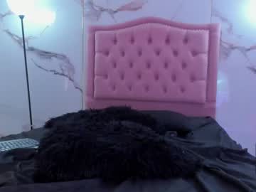 See Jade__20 online Now @ wank.ch