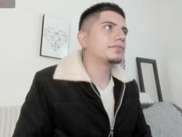 See Jasonxx13 online Now @ wank.ch