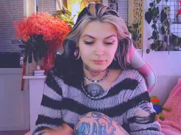 See Jelyaa online Now @ wank.ch