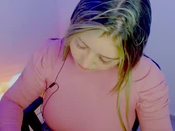 See Juli_69 online Now @ wank.ch