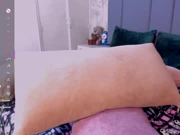 See Julianamiller online Now @ wank.ch