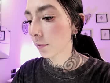 See Juliet_sourire online Now @ wank.ch