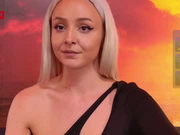 See Julliamilerrr online Now @ wank.ch
