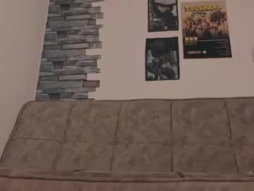 See Justclaree online Now @ wank.ch