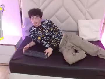 See Kai_tay1 online Now @ wank.ch