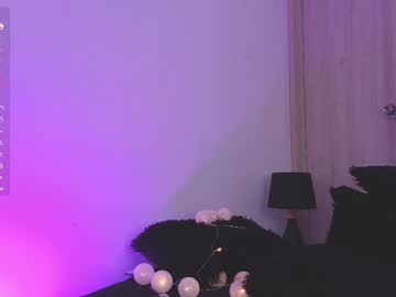 See Kasey___ online Now @ wank.ch