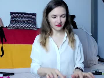 See Katherinemidnight online Now @ wank.ch