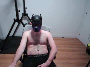 See Kaywolf89 online Now @ wank.ch