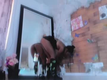 See Kelly__thomson online Now @ wank.ch