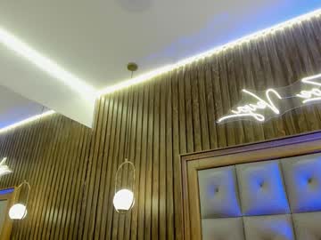 See Kendra_london online Now @ wank.ch