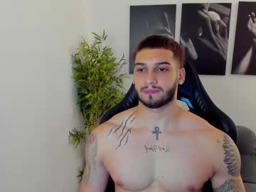 See King_of_kings__ online Now @ wank.ch