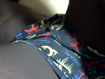 See Kingmaestro_ online Now @ wank.ch