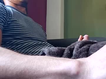 See Kitosssss online Now @ wank.ch