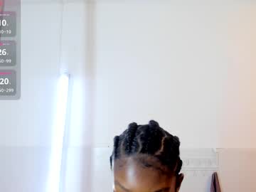 See Kloe__11 online Now @ wank.ch