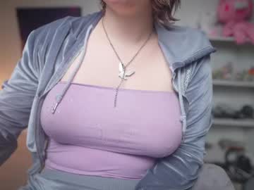 See Krystalsyxx online Now @ wank.ch