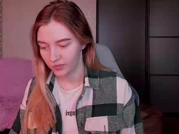See Ksuhesa online Now @ wank.ch