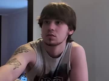 See Kyle_hunterr online Now @ wank.ch