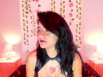 See Kyliemaxwell online Now @ wank.ch