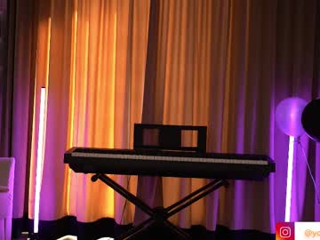 See Lady_nicolett online Now @ wank.ch