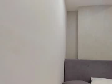 See Laravillalobos online Now @ wank.ch