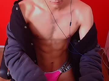 See Larry_art_a online Now @ wank.ch