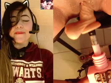 See Lauriss_ online Now @ wank.ch