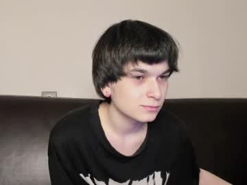 See Lazydarkknight online Now @ wank.ch