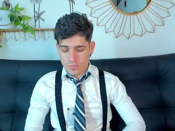 See Liamduvall online Now @ wank.ch