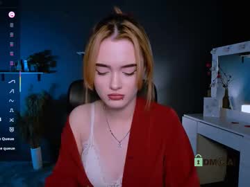 See Liana_kisses online Now @ wank.ch