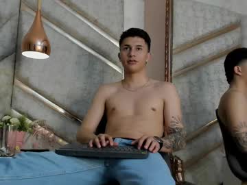 See Liiamsmith online Now @ wank.ch