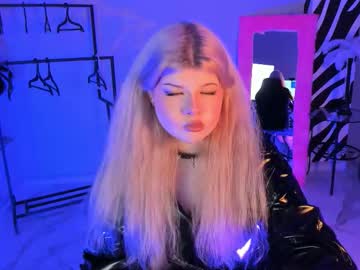 See Lilithnelson online Now @ wank.ch