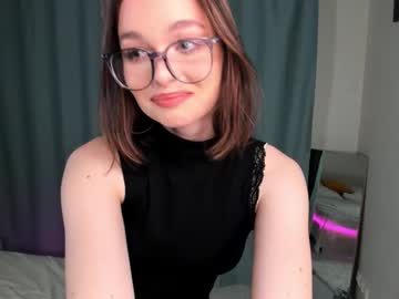 See Lillianperrys online Now @ wank.ch